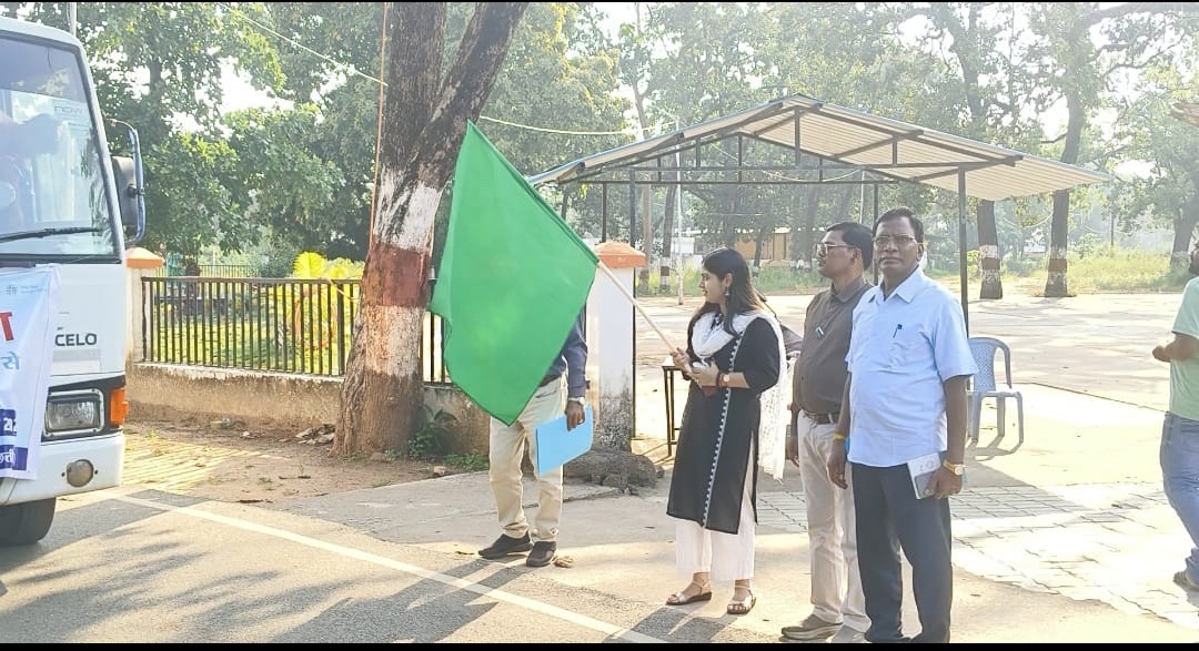 जिला बीजापुर से 20 प्रतिभाशाली छात्र-छात्राएं इसरो श्रीहरिकोटा शैक्षणिक भ्रमण पर रवाना