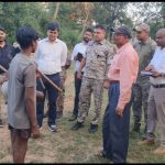 कलेक्टर ने ग्राम कांदला पर्ती में ग्रामीणों से सीधे संवाद कर जानी समस्याएँ*