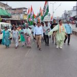 मनरेगा कानून को बहाल करने और धान खरीदी की तिथि बढ़ाने की मांग को लेकर कांग्रेस का धरना-प्रदर्शन व चक्काजाम