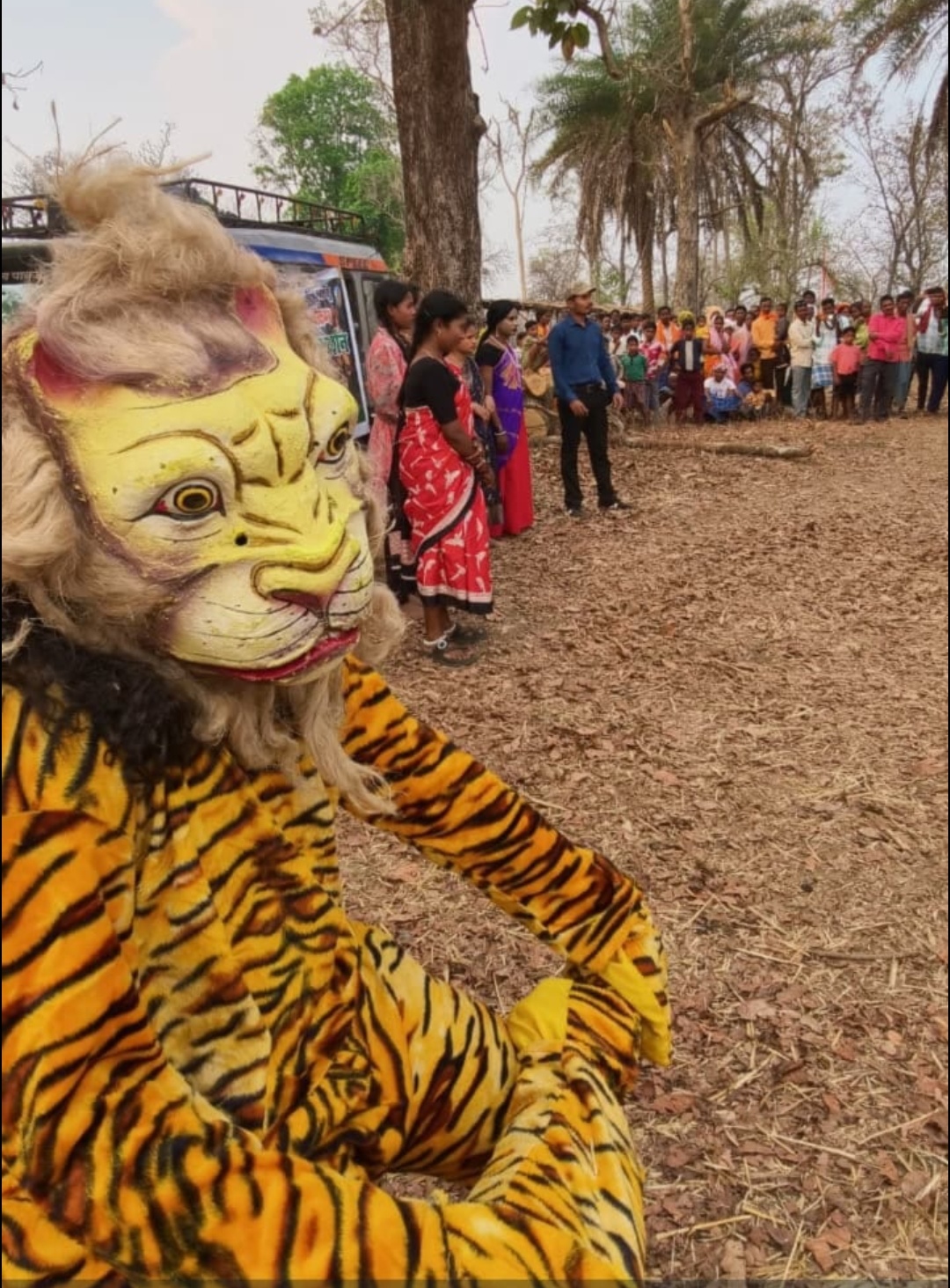 नुक्कड़ नाटक के जरिए जंगलों को आग🔥 से बचाने ग्रामीणों को किया जा रहा जागरूक