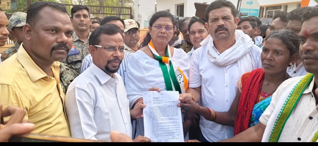 विधायक विक्रम मंडावी ने कहा ग्रामीणों को तेंदूपत्ता संग्रहण का भुगतान नगद हो ।