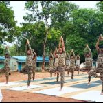 85 बटालियन, सी0आर0पी0एफ0 नयापारा, बीजापुर, छत्तीसगढ़ परिसर में ‘‘अंतर्राष्ट्रीय योग दिवस‘‘ का हुआ भव्य आयोजन ।