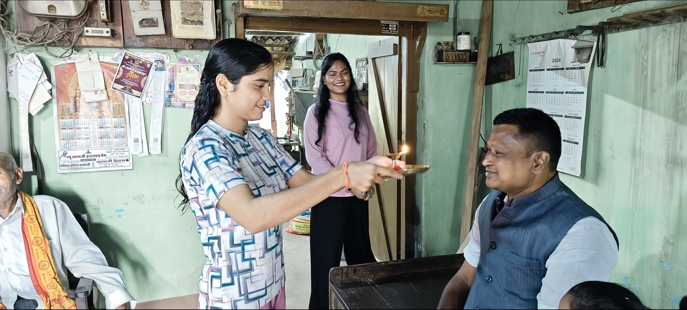 प्रदेश उपाध्यक्ष जी. वेंकट ने वरिष्ठ भाजपा समर्थक रामयज्ञ विश्वकर्मा से की आत्मीय मुलाकात ।