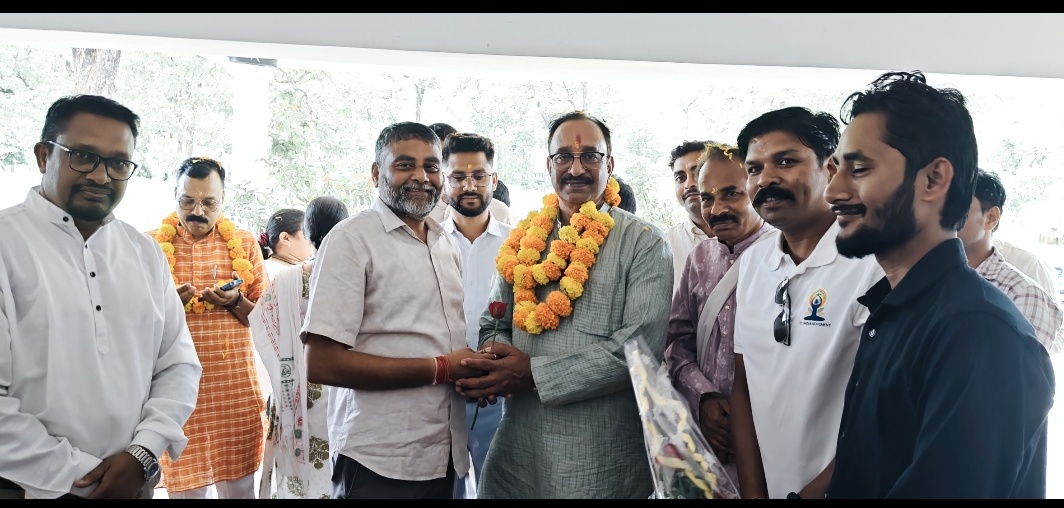 नक्सल मुक्त बस्तर से अब ‘योग युक्त बस्तर’ की ओर बढ़ते कदम, जन-जन तक पहुंचेगा योग अभियान ।