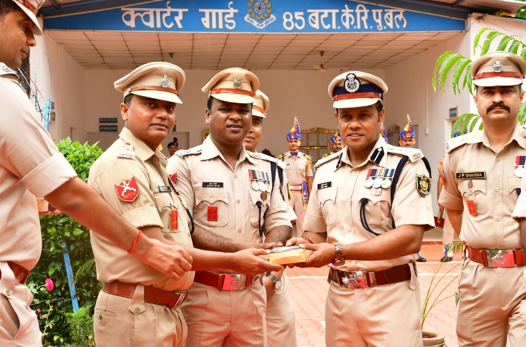 85 बटालियन सी0आर0पी0एफ0 मुख्यालय, नयापारा,बीजापुर एवं बटालियन की कम्पनियों द्वारा सी0आर0पी0एफ0 के 88वें स्थापना दिवस को हर्शोल्लास एवं भव्य आयोजनों के साथ मनाया गया।