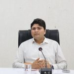 बाढ़ से हुए नुकसान का त्वरित आकलन कर राहत प्रकरण तैयार करें : कलेक्टर विश्वदीप ।