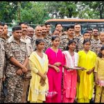 सीआरपीएफ 22वीं वाहिनी ने छात्रावास की छात्राओं के साथ मनाया रक्षाबंधन, जवानों की कलाई पर बंधी राखी ।