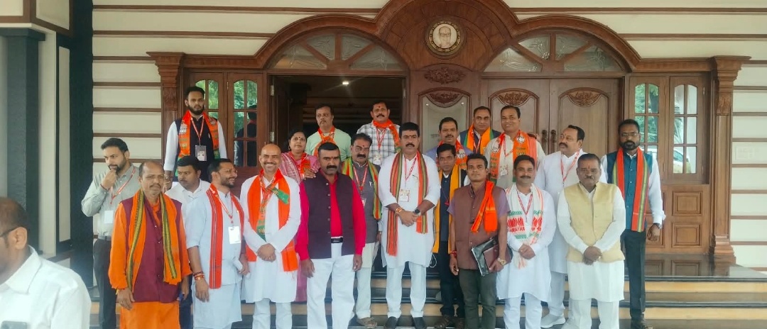 किसानों के सम्मान, सशक्त संगठन और विकसित छत्तीसगढ़ के संकल्प को लेकर भाजपा किसान मोर्चा की प्रदेश कार्यसमिति बैठक सम्पन्न ।