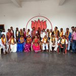 सेवानिवृत्त शिक्षकों का भाजपा में प्रवेश, अटल सदन में हुआ सम्मान कार्यक्रम । 50 से अधिक रिटायर्ड शिक्षकों ने पहना भाजपा का गमछा, पीएम मोदी के कार्यों की सराहना ।