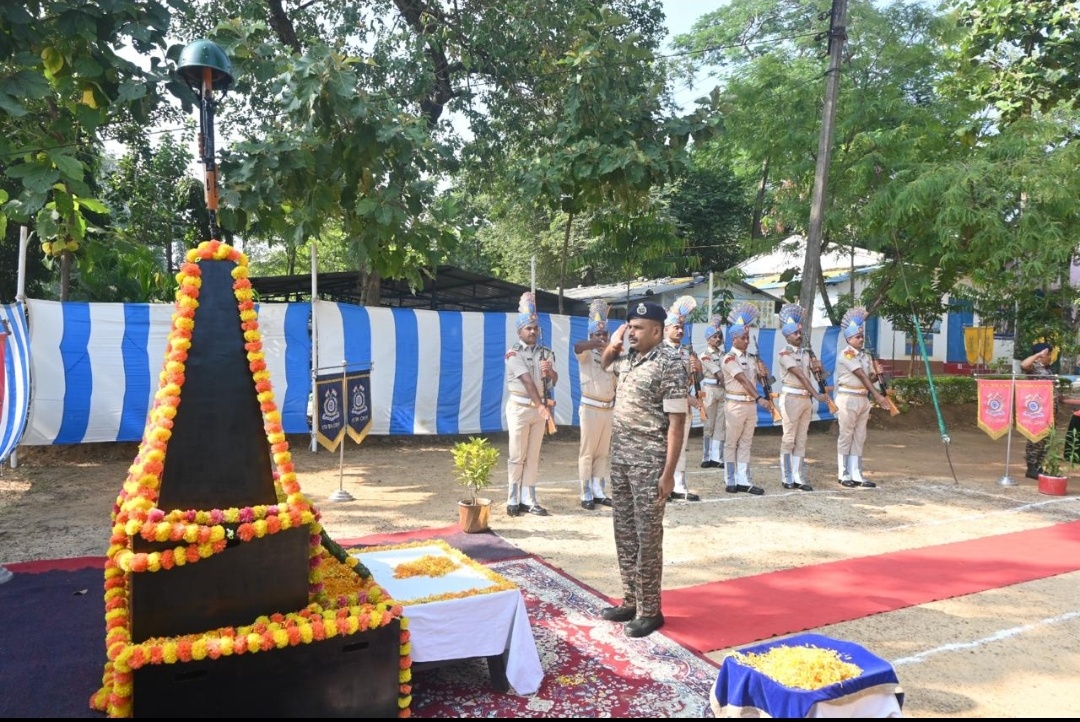 170वीं बटालियन CRPF के कमांडेंट सरकार राजा रमन के नेतृत्व में हुआ आयोजन, वीर शहीदों के बलिदान को किया नमन🌹🌹